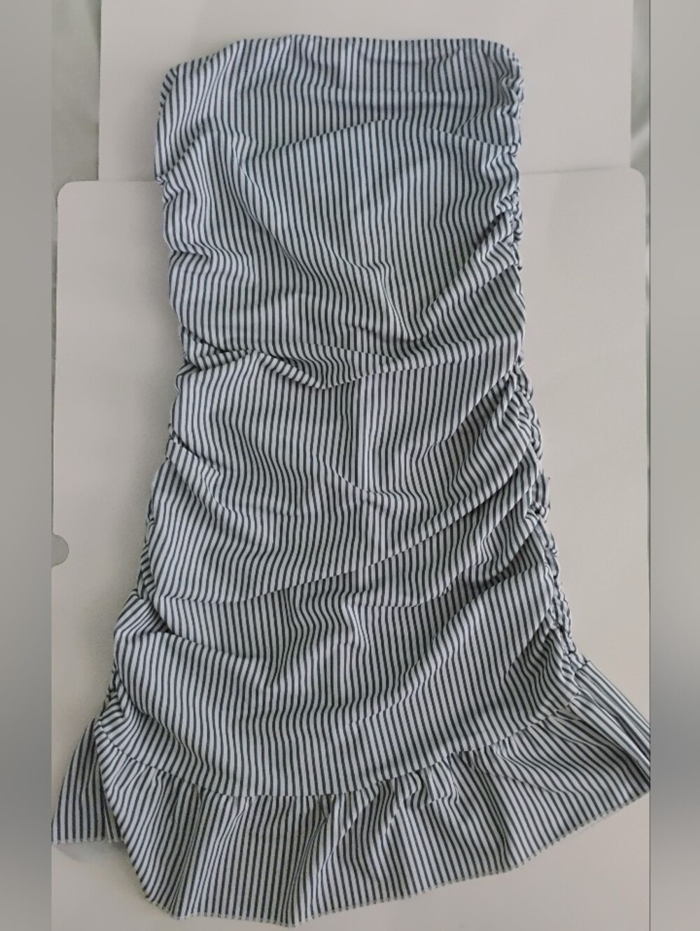 Edikted Gaia Stripe Ruched Strapless Dress Blue & White XS